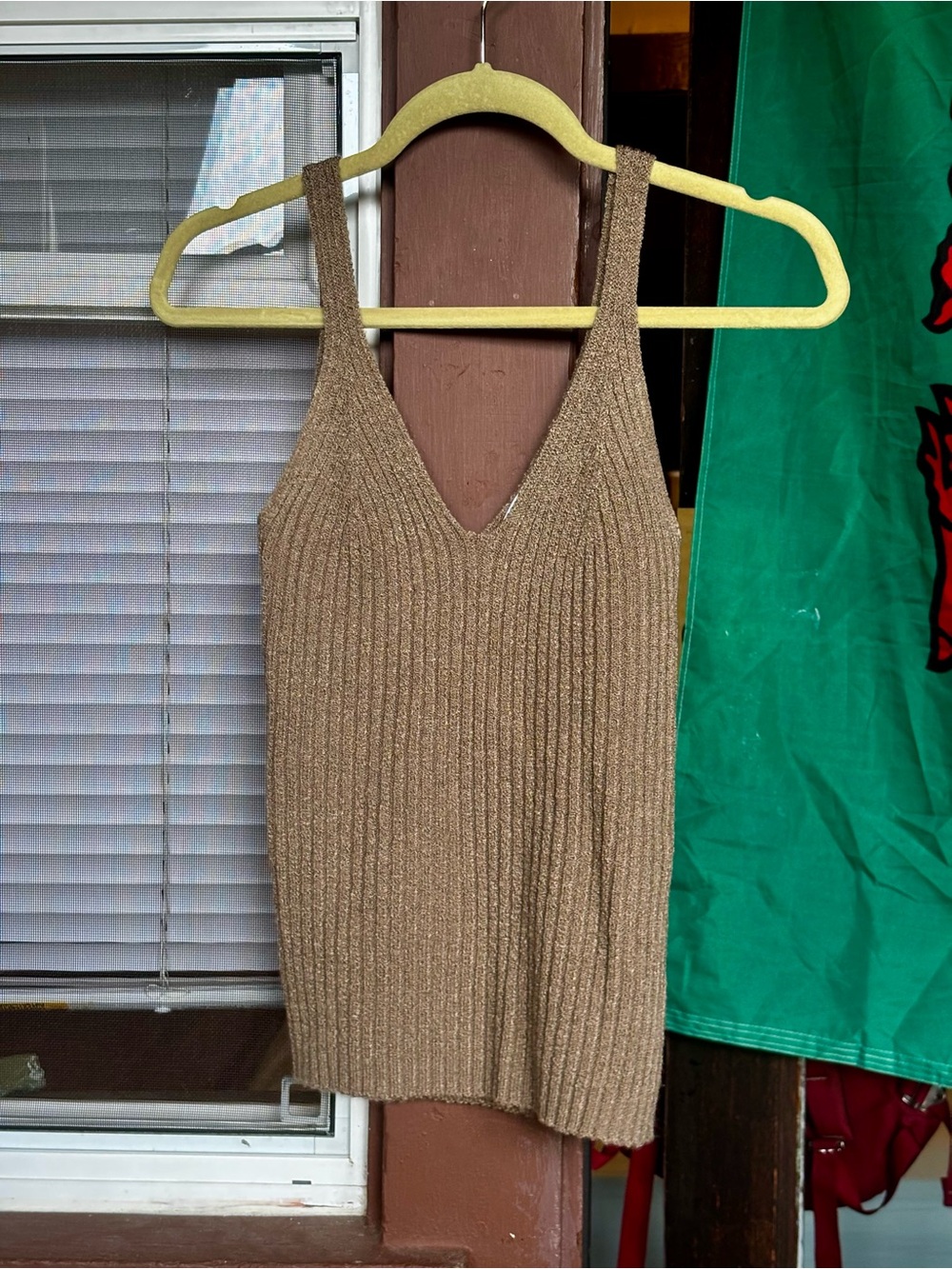 Ribbed Knit V-Neck Tank Top in Taupe
